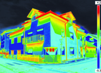 Eine Wärmebildaufnahme eines Wohnhauses
