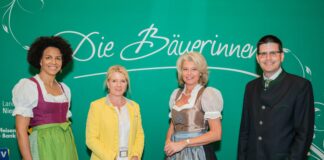 Netzwerk-Expertin Wernetta Eberhardt, Irene Neumann-Hartberger, Bettina Kastner und Lorenz Mayr