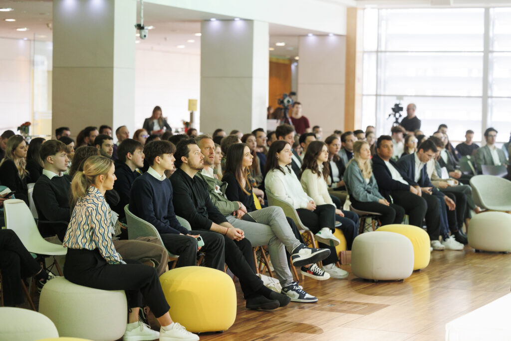 Das Publikum beim Raiffeisen Jugendsymposium 2023