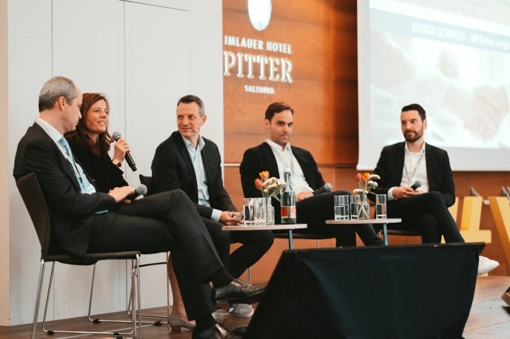 Podiumsdiskussion bei der Vermögensberatertagung 2023