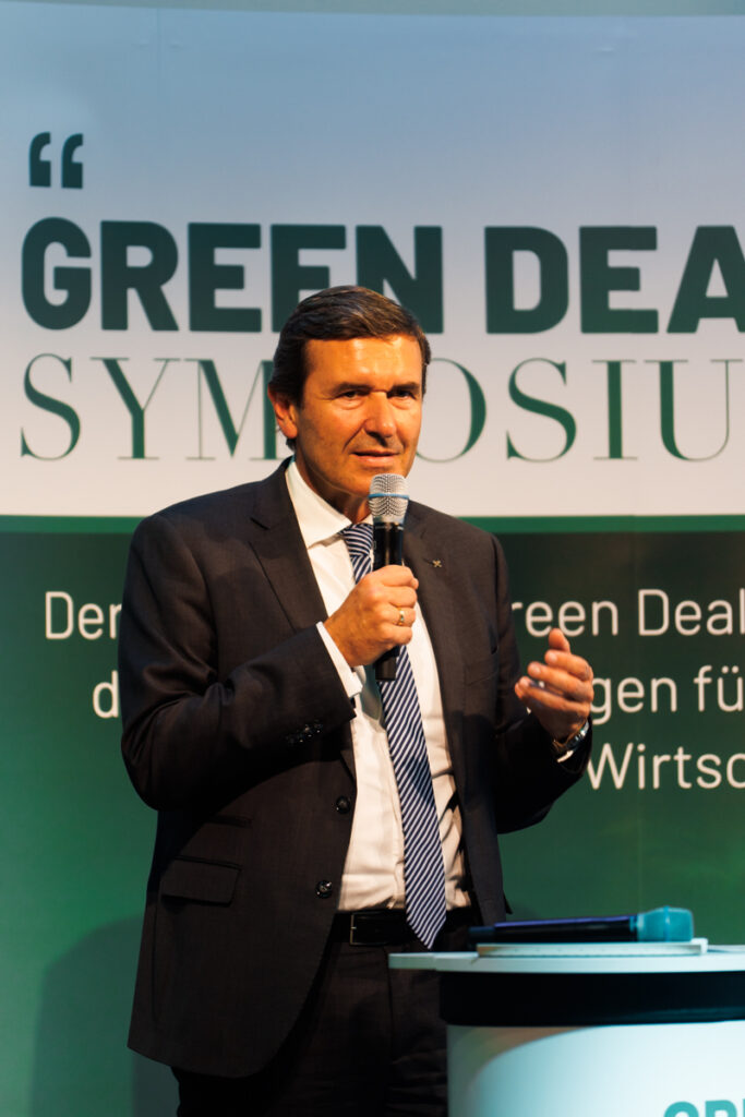 RLB NÖ-Wien-GD-Stv. Reinhard Karl stellte die vielfältigen Möglichkeiten für Sustainable Finance vor. 