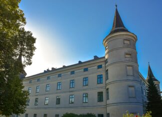 Schloss Wolfpassing