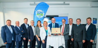 MGN-GF Leopold Gruber-Doberer, NÖM-Vorstand Alfred Berger, LK NÖ-Präsident Johannes Schmuckenschlager, Michael Höllerer, Generaldirektor der Raiffeisen-Holding NÖ-Wien, Petra Haslinger, Stadträtin der Stadt Baden, Vizebürgermeisterin der Stadt Baden Helga Krismer-Huber, Landeshauptfrau-Stv. Stephan Pernkopf, Erwin Hameseder, NÖM-Vorstand Josef Simon, Ehrenobmann der MGN Adolf Steiner, MGN-Obmann Martin Steiner