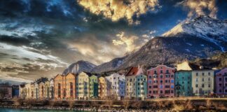 Häuserfront am Inn in Innsbruck