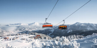 Sessellift im Skigebiet