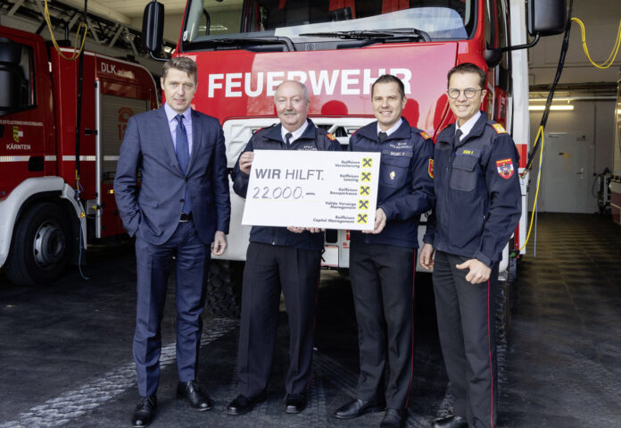 Georg Messner, Wolfgang Weisshaupt, Bezirksfeuerwehrkommandant Wolfsberg, Patrick Skubel, Feuerwehrkommandant Wolfsberg und Bürgermeister von Neuhaus, Rudolf Robin