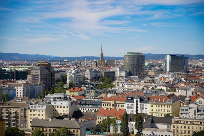 Wien von oben mit Blick auf den Stephansdom
