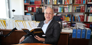 Markus Dellinger in seinem Büro