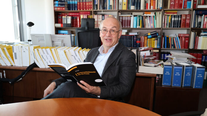 Markus Dellinger in seinem Büro