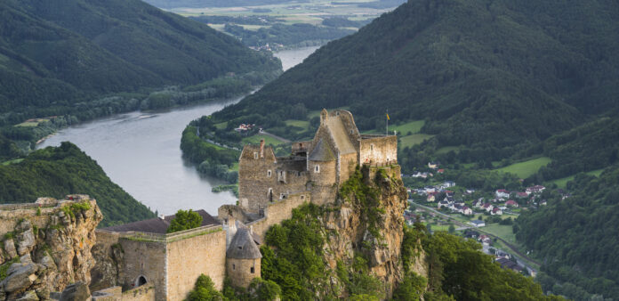 Die Burgruine Aggstein an der Donau ist eines der 21 neue Ausflugsziele bei der NÖ-Card.