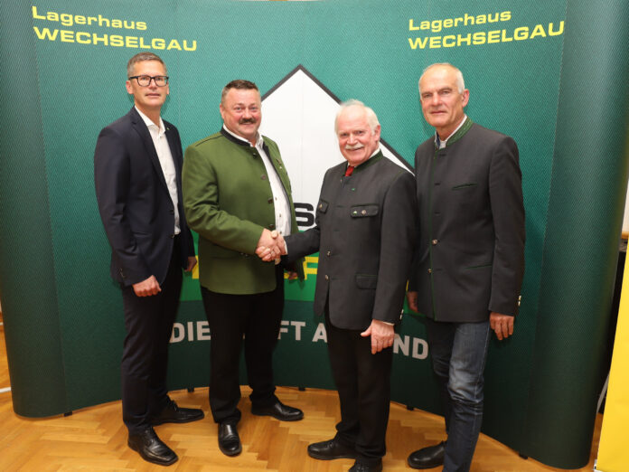 Hermann Klapf, Konrad Schützenhöfer, Josef Haas und AR-Vorsitzender Roman Bruckner