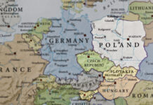 Europakarte mit, Polen, Tschechien, Ungarn, Slowakei und Slowenien hervorgehoben.
