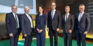 Gruppenfoto von der Hauptversammlung der RLB Steiermark