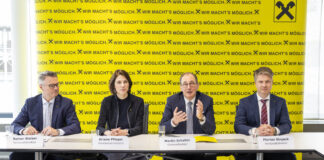 Der Vorstand der RLB Steiermark, Rainer Stelzer, Ariane Pfleger, Martin Schaller und Florian Stryeck, präsentieren die Ergebnisse 2023 der Raiffeisen-Bankengruppe Steiermark.