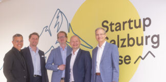 Das RVS-Start-up-Team: Herbert Stelzinger, Bernhard Tomasi (beide Vorstände der Raiffeisen Start-Up eGen), Michel Doblhofer (Start-up-Beauftragter), Bernhard Wimmer, (RVS-Kompetenzcenter Premiumkunden) und Andreas Derndorfer (RVS-Geschäftsleitung)