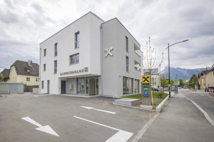 Raiffeisen Filiale in Leopoldskron in Salzburg