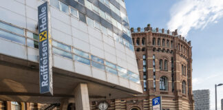 Die Raffeisenhalle im Gasometer von außen