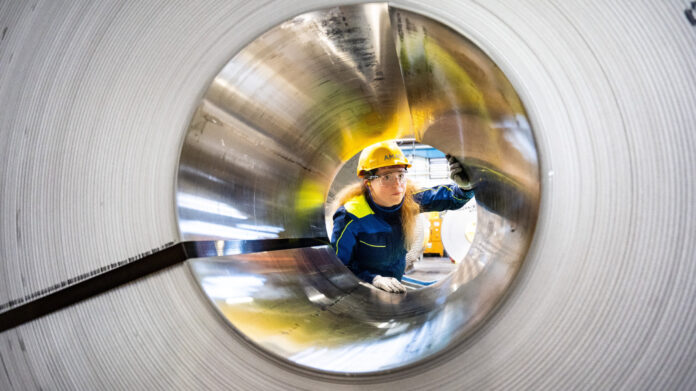 Amag-Sujetfoto aus der Produktion im Segment Walzen