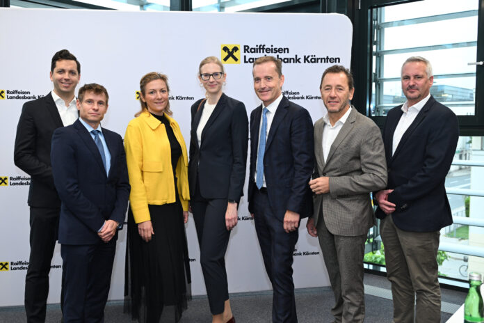 Reges Interesse herrschte am traditionellen Business Frühstück: Johannes Pöschl (Notariat Stein), Gunter Deuber, Karina Winkler (Kurzentrum Therme Warmbad Villach) Katharina Haiden-Fill (Notariat MBL), Manfred Wilhelmer, Hubert Schenk (Unser Lagerhaus) und Bertram Ziegenfuss (Wietersdorfer)