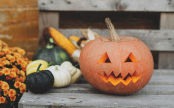 Geschnitzter Kürbis für Halloween