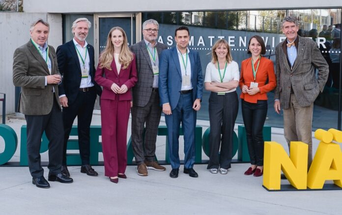 Thomas Marx, Oliver Kautz (Lagerhaus Franchise GmbH), Nicole Stieger (LH Franchise GmbH), Peter O. Wüst, Bernhard Defregger (LH Franchise GmbH), Theresa Schleicher, Christiane Varga und Christoph Achammer