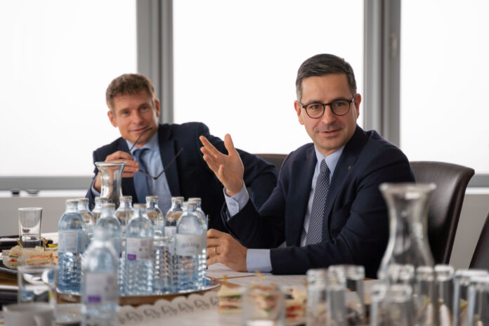 Johannes Rehulka und Gunter Deuber bei der Pressekonferenz