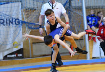 Paul Nikolic zeigt bei den „Austrian U15 Open“ mit neun teilnehmenden Nationen vollen Körpereinsatz.