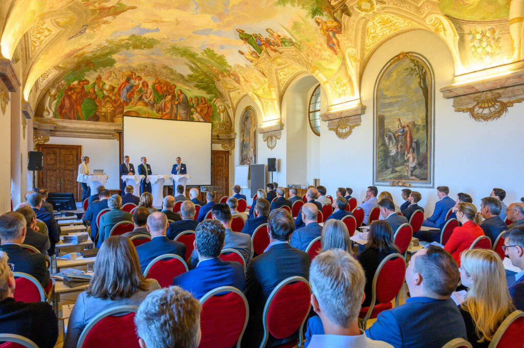 Blick in den Saal beim Banken-Symposium Wachau