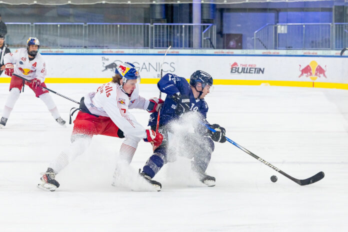 Joonas Niemelä (EC Kitzbühel) im Spiel gegen die Red Bull Hockey Juniors