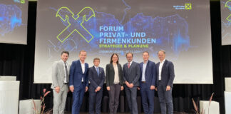 Christopher Weiss, Manfred Wilhelmer, Gunter Deuber, Marika Rainer, Eric Kirschner, Andreas Pfeifer und Karl Schnögl (Vorstandsdirektor RB Eberndorf)