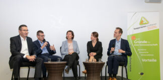 Sorgten für zahlreiche Einblicke: Günter Dreher, Gerhard Walther (Vorstandsvorsitzender GVB), Angela Kohl, Sophie Leuenberger und Moderator Manuel Hanselmann © Thomas Hanni