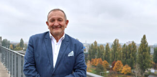 RBSK-Vertriebsleiter Thomas Koch zieht Bilanz über beeindruckende 35 Jahre bei Raiffeisen.