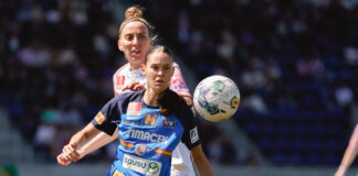 Valentina Maedl im Spiel gegen Katharina Schiechtl (Austria Wien)
