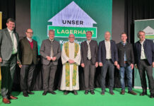 Gerhard Kamleithner, Johannes Schuster, Anton Kasser, Rupert Grill, Obmann Franz Jetzinger, die Spartenleiter Peter Dullinger und Josef Buchberger sowie Thomas Marx (Geschäftsführer Lagerhaus Franchise GmbH)