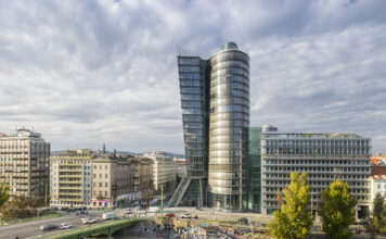 Uniqa Tower in Wien