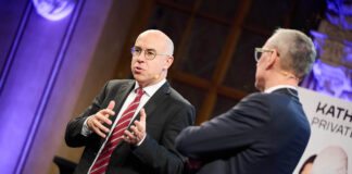 Im Palais Ferstl diskutierte Gabriel Felbermayr mit Wilhelm Celeda über die aktuelle Wirtschaftslage.