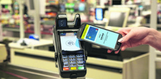 Kontaktloses Bezahlen mit einem Smartphone