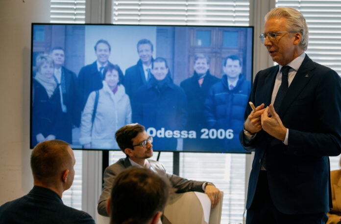 Wolfgang Kindl (Mitglied der Geschäftsleitung der Uniqa Insurance Group) berichtet über Uniqa in der Ukraine.