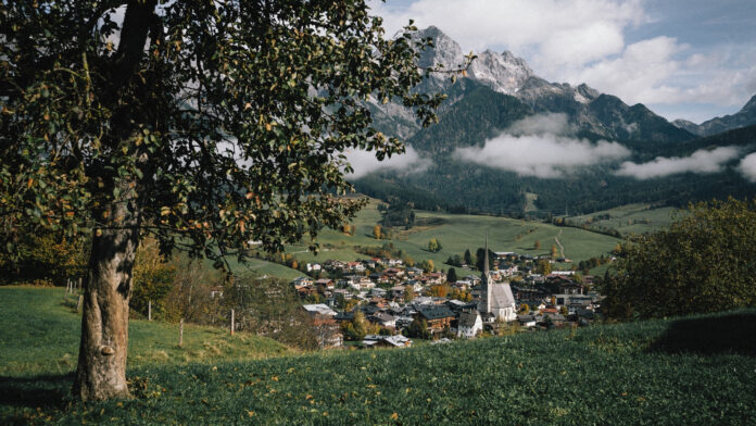 Blick auf Maria Alm am Steinernen Meer