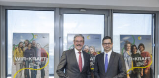 Generalanwalt Erwin Hameseder und Generalsekretär Johannes Rehulka präsentieren die Informations-Kampagne des ÖRV, die unter dem Motto „Wir-Kraft“ steht und am 24. März 2025 startet.