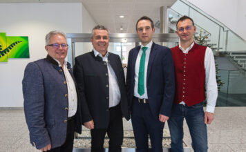 Obmann Hermann Lauter, Günter Zaiser, David Wondra und AR-Vorsitzender Johann Kainz 