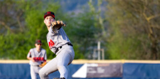 Ein Pitcher der Hard Bulls