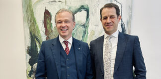 Der Vorstand der Raiffeisenbank Wels: Roland Hechenberger und Michael Hag