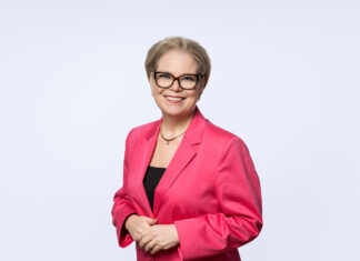 Porträt, Jutta Oberweger, Unternehmensprecherin der RLB OÖ