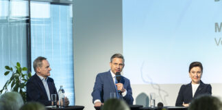 Am Podium bei den ÖRV-Impulsen: Franz Schellhorn, Wolfgang Hattmannsdorfer und Sigrid Burkowski zeigten viele Ansatzpunkte für eine neue Wirtschaftspolitik auf.