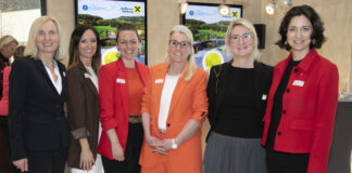 Roswitha Stadlober, Moderatorin Barbara Fahrner, Daniela Maier, Petra Buchegger, Margareta Weiglmeier-Frauenschuh und Anna Doblhofer-Bachleitner
