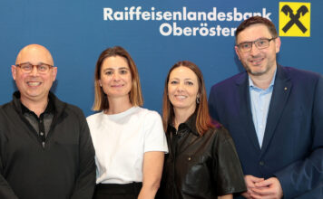 Die Stanford-Dozenten Scott Sanchez und Anja Svetina Nabergoj mit Barbara Boucek und Wolfgang Spitzenberger
