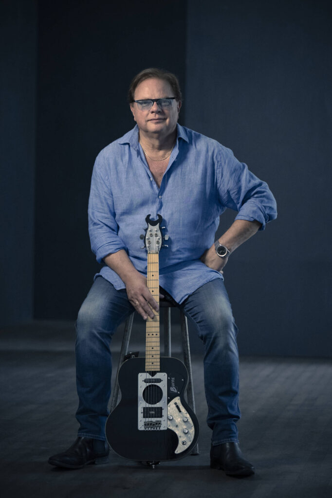 Aktuelles Foto von Ewald Pfleger mit Gitarre