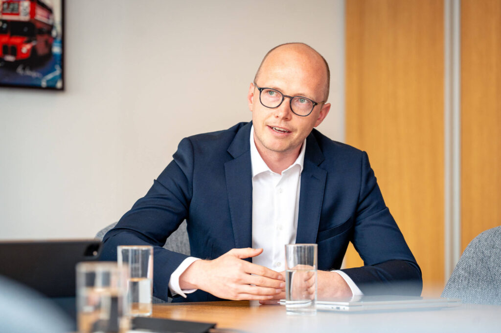 Lukas Fasching erklärt, warum man sich beim ersten Produkt für eine Partnerschaft mit GCM Grosvenor entschieden hat.