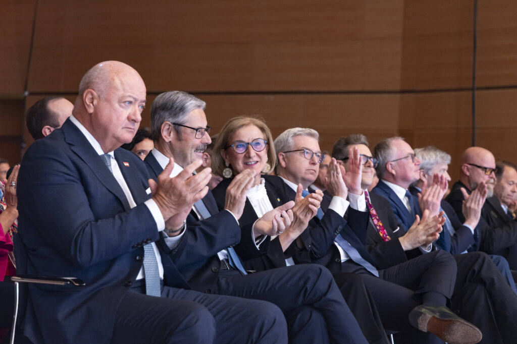 Blick ins Publikum bei der Jahrestagung von Raiffeisen NÖ-Wien